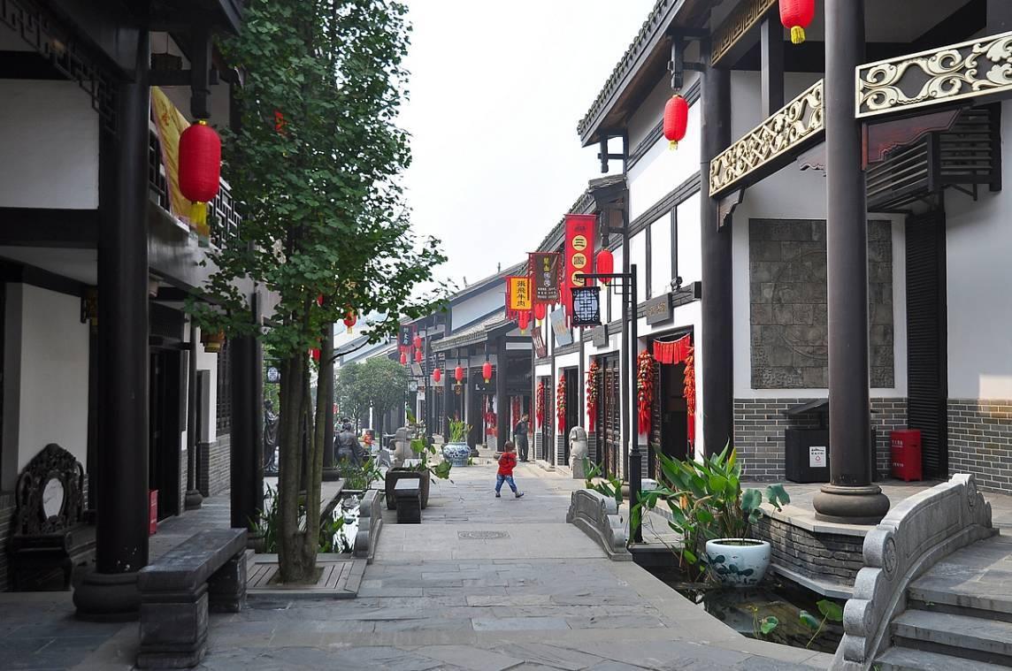 超充站“领头羊”中国区总部落子南京